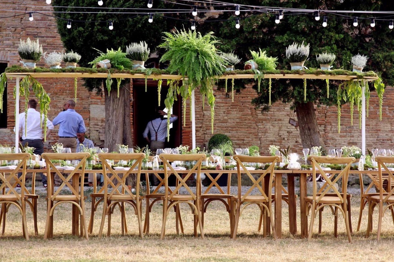 Location chaise Cross Back dos croisé en chêne pour mariage à Toulouse